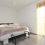 Stunning In With Wifi Apartment
